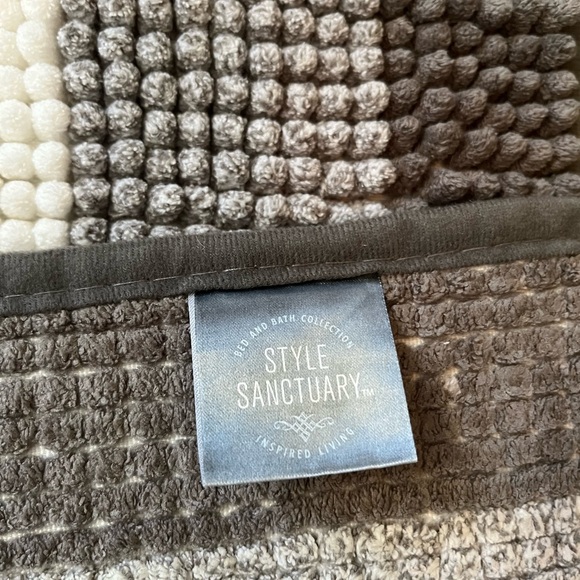 🤍🩶 Style Sanctuary Bath Rug Set - Picture 2 of 2